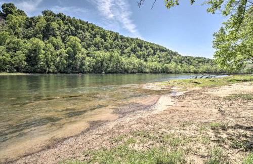 Trout Fishing Retreat on White River with Patio - Foto 25
