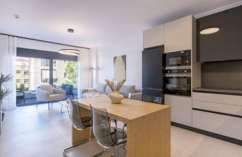 Elliniko Riviera - Family Apt Near Metro by MPS - Foto 1