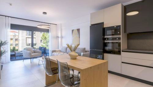 Elliniko Riviera - Family Apt Near Metro by MPS - Foto 1