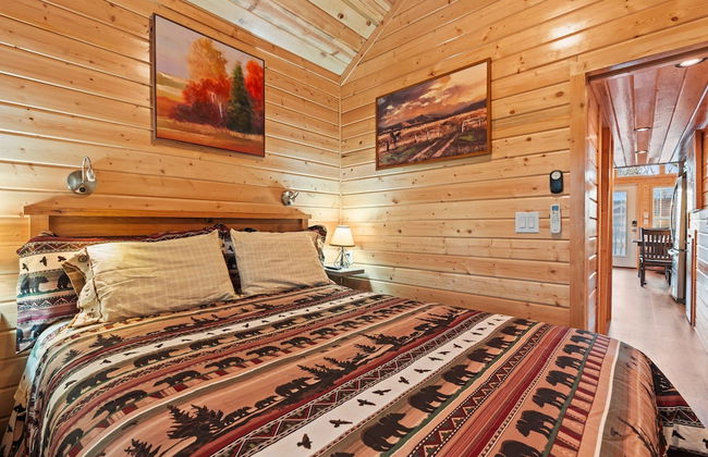 NEW Moondance Majestic Mini Cabin Cathedral Rock - Foto 16