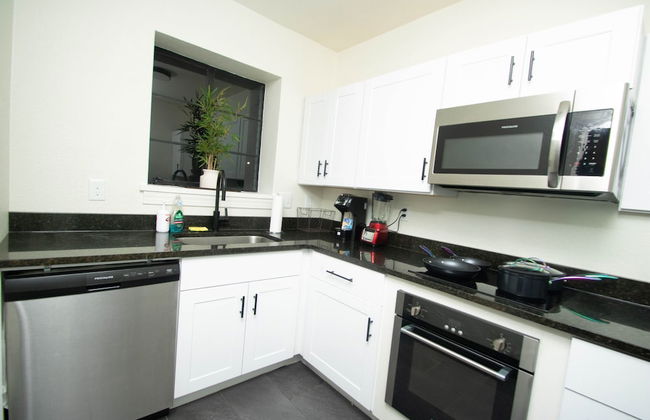 Vintage Elegance - Condo Steps Away From Casino - Foto 9