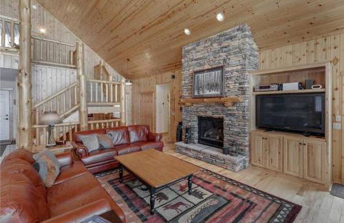 Large Log Home on Lake with Hot Tub - Foto 5