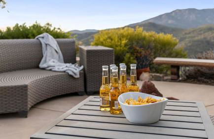 Hilltop Estate w/ Pool, Hot Tub, Fire Pit, Views Cleveland Vista by Avantstay - Foto 113