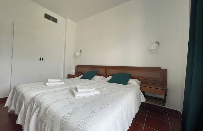 Apartamentos La Roca Rentals - Foto 24