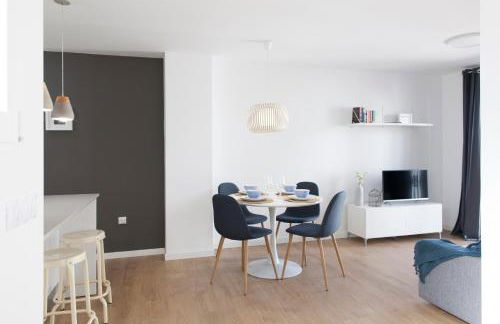 FLORIT FLATS - Apartment Torres de Quart II - Photo 3