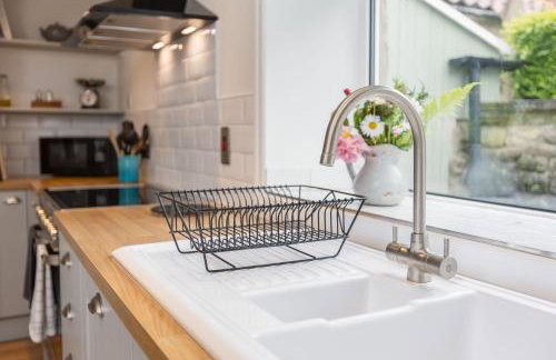 Moorside Cottage - Beautiful North Yorkshire Stone Cottage - Photo 20