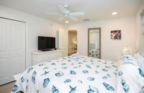 1BR 3rd floor Sanibel condo with endless ocean views 5B3 - Photo 22