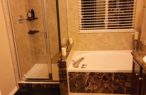 Luxurious Highlands Ranch Home With private hot tub - Foto 41