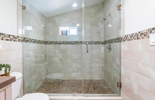 New luxury entertaining house with Pool Spa Sauna Tesla charger Pets - Foto 26