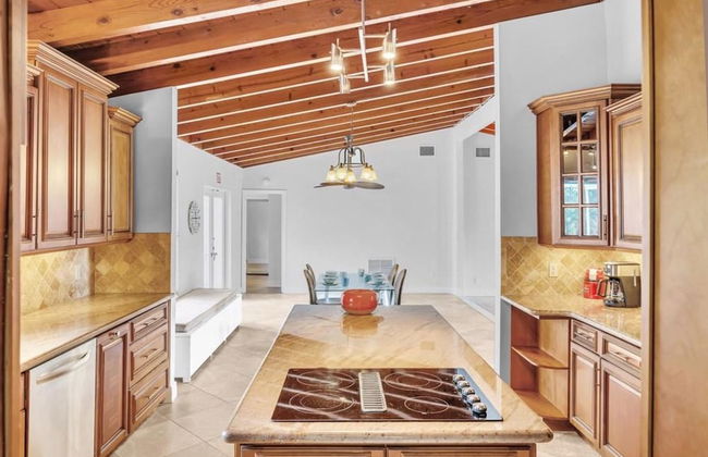 Casa Natalia 3 Bedroom Home With Pool Near Hard Rock Casino - Foto 15