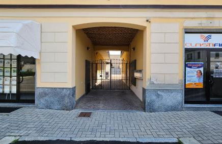 CASA OLTREPO comodo centrale ma silenzioso parcheggio interno - Foto 13