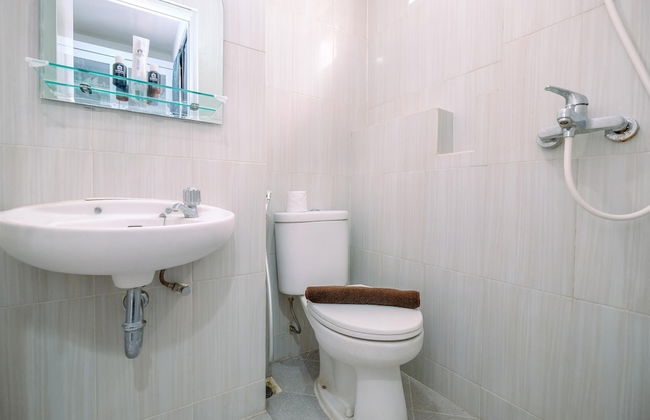 Good And Homey Studio At Kebagusan City Apartment - Foto 12