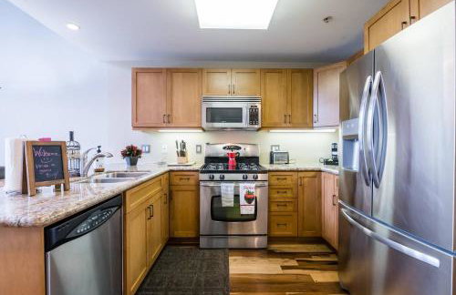 Modern 2BR Downtown San Jose Condo Walkable - Foto 14