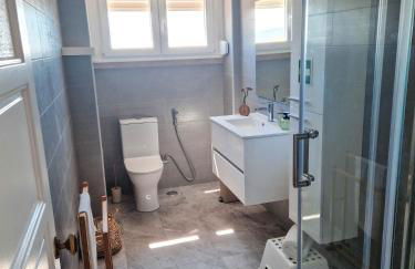 Riverfront 2 Bedrooms with Balcony - Photo 30