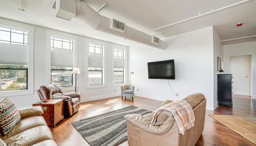 Modern Blaine Condo Rental Less Than 1 Mi to Boat Harbor! - Foto 3