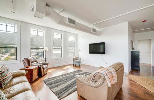 Modern Blaine Condo Rental Less Than 1 Mi to Boat Harbor! - Foto 3