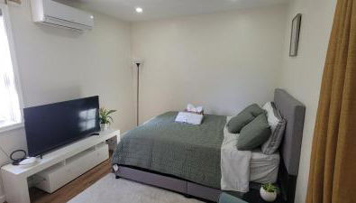 Cozy Studio Walk to Shops, Quick Drive to DC - Photo 5