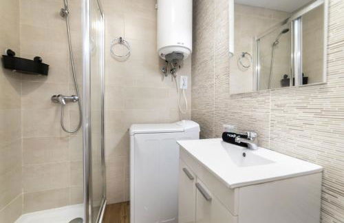 Deluxe V - Ferga Suites - Photo 14