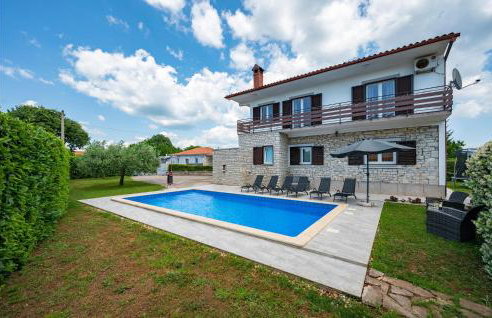 Six-Bedroom Holiday Home In Barban - Foto 1