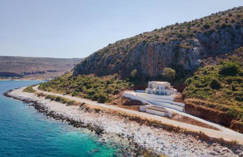 Yerma Suites Limeni - Photo 54