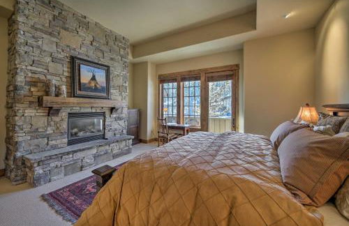 Stunning Ski-InandSki-Out Penthouse Condo with Hot Tub - Foto 19