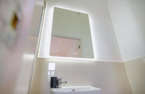Lovely 2-Bedroom Home in Langley Park, Sleeps 4 - Foto 24