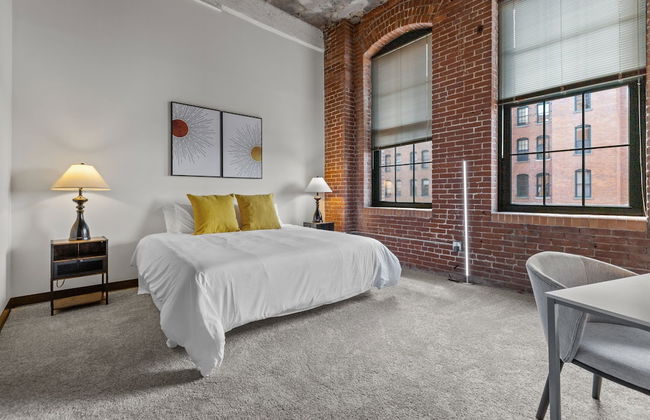 Historic Loft Retreat With Pool - Foto 22