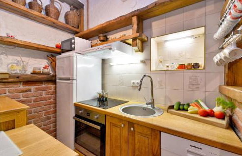 Cozy Home In Slavetic With Kitchen - Foto 9