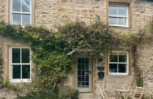 Granary Cottage - Photo 1