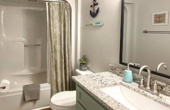 Condo on Lake Keowee with Resort Amenities and Pool! - Foto 19