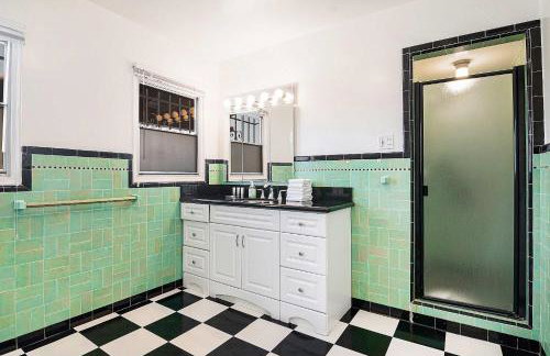 Spacious 4BR Spanish Villa In Hancock Park - Foto 29