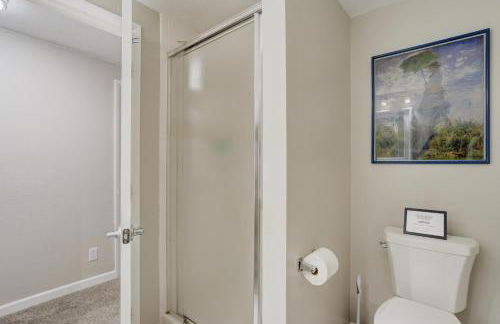 Spacious Rockrimmon Getaway - Sleeps 14 - GameRoom - Foto 43