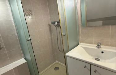 Renovated studio Place Saint-Sauveur, Caen city center - Foto 10