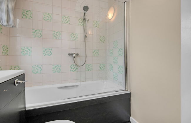 Tony Asga - Coady Apartment - Photo 20