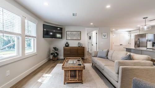 Newly Renovated LowCountry Cottage with Marsh Views - Sleeps 6 - Foto 2