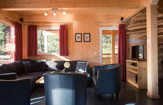 Amazing Chalet With Infrared Sauna - Photo 6