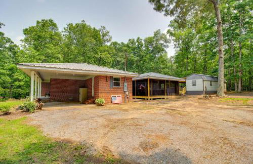 13 Mi to Guntersville Lake Henagar Gem with Hot Tub - Foto 28