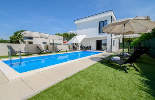Modern Villa Angelina in Poreč - by Istrabook - Foto 30