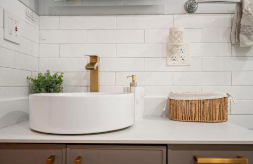 Charming Boston Retreat 3BR Parking Perfect for Families & Groups - Foto 36