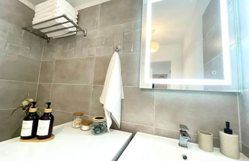 Le Central - Confort et Calme au centre-ville - Lits Queen Size - Foto 21