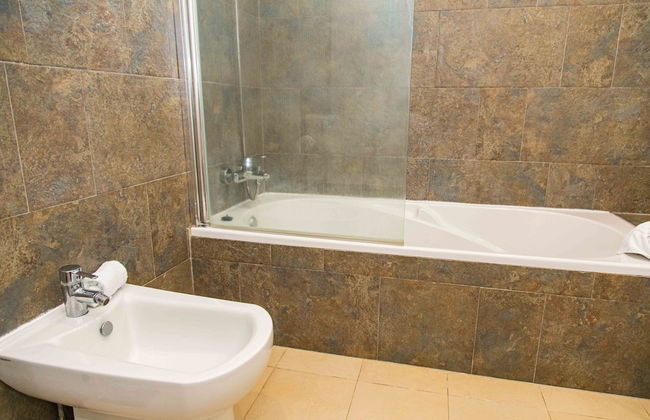 Mosteiros Beach House - Photo 40