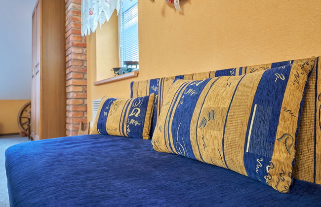 1 bedroom Apartment in Stárkov with swimming pool and garden - Photo 8