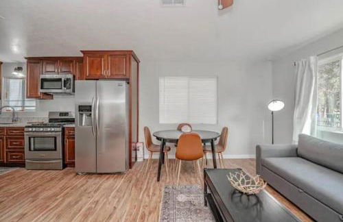 Bear Forest Hideaway, 5 Bed's, Indoor Fireplace! - Foto 7