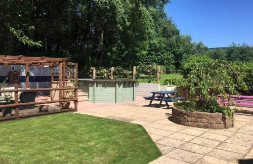 5-Bed Home - Sleeps 12 Pool Garden & Play Area - Foto 21