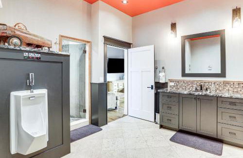 Private Hot Tub and Game Room Keenesburg Getaway! - Foto 13