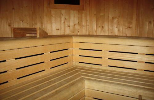 Las Bodegas De Claveria - Foto 5