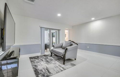 3 Mi to Hard Rock Stadium Home with Fenced-In Yard! - Photo 7