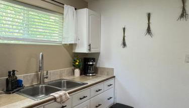 Cozy Studio with King Bed - Foto 4