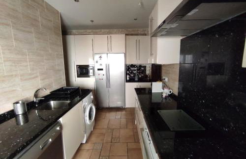 Villa con piscina a un paso de la playa - Photo 34