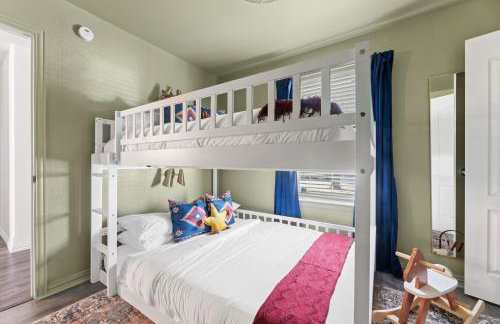 Texas Willow Ranch - Epic Luxury Retreat with Pool, Game room, Soccer, BBQ, Fire table - Foto 51